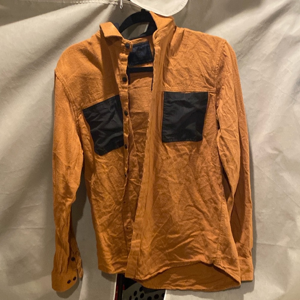 Nomad large hooded button up